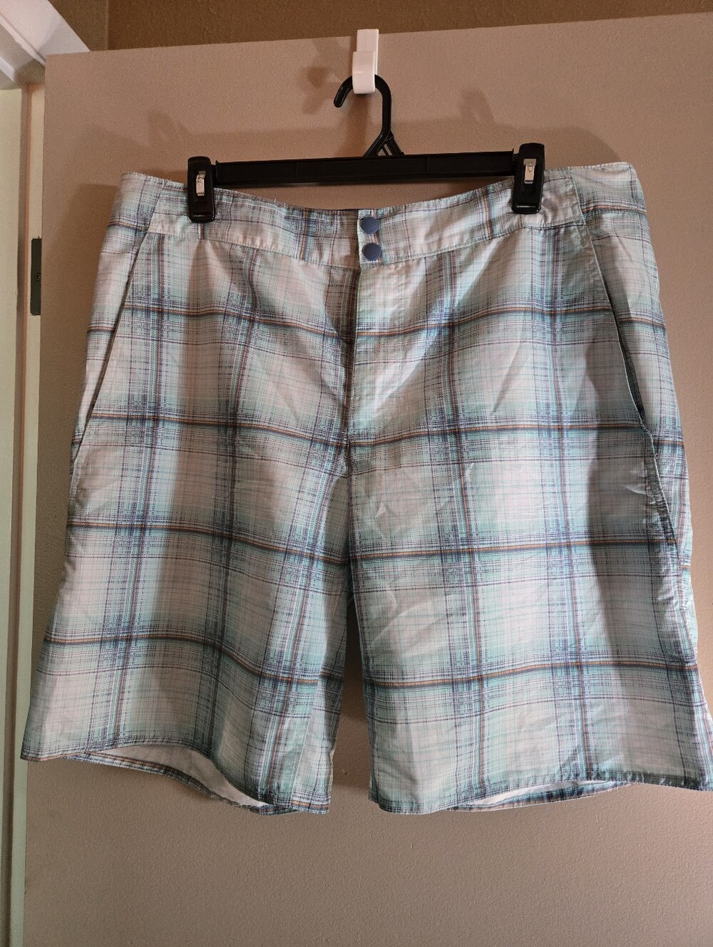 Columbia Omnishade Mens Shorts 40